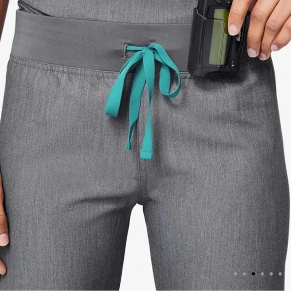 FIGS Livingstone Basic Scrub Pants S Tall - Picture 2 of 14